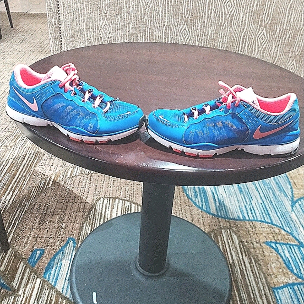 Nike Flex Trainer 2 Athletic Shoes